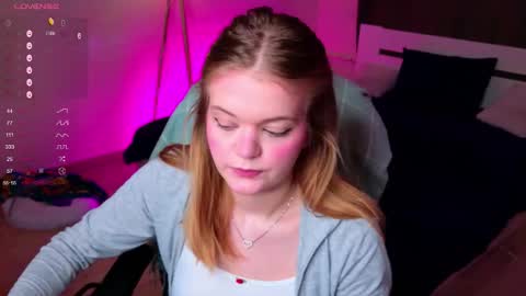 Elly online show from 02-10-26, 05:28