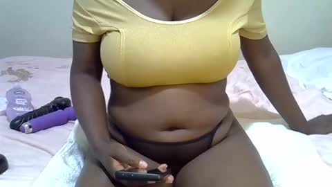 Snapshot of elisa044 chatting on 12-20-24, 03:21 lisathegoddess online show from 12-20-24, 03:21
