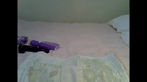 Snapshot of elisa044 chatting on 02-17-25, 03:15 lisathegoddess online show from 02-17-25, 03:15