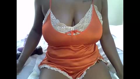 Snapshot of elisa044 chatting on 03-02-25, 11:29 lisathegoddess online show from 03-02-25, 11:29