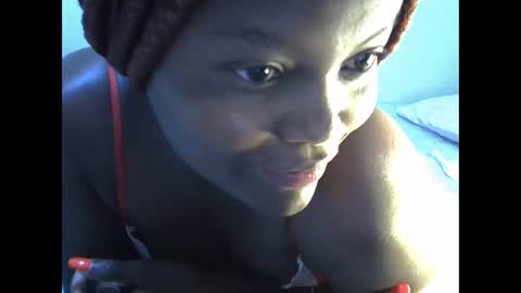 Snapshot of elisa044 chatting on 03-03-25, 03:08 lisathegoddess online show from 03-03-25, 03:08