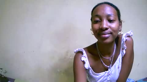Snapshot of elisa689549 chatting on 10-19-25, 06:47 elisa689549 online show from 10-19-25, 06:47