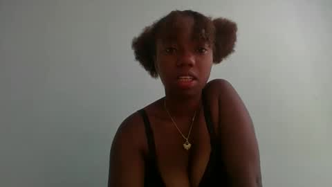 elisa821456 online show from 03-07-26, 07:38