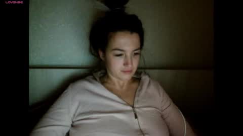 Snapshot of elisa_dove208 chatting on 11-05-25, 12:21 elisa_dove208 online show from 11-05-25, 12:21