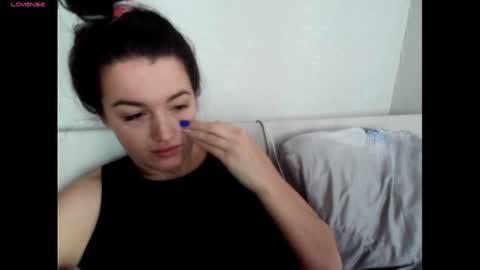 Snapshot of elisa_dove208 chatting on 11-13-25, 06:45 elisa_dove208 online show from 11-13-25, 06:45