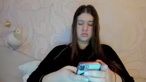 Aletta Oushen online show from 02-08-25, 11:22