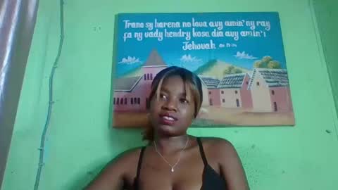 elisabeth2525 online show from 01-19-25, 05:49