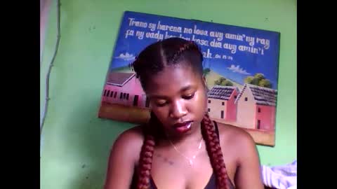 elisabeth2525 online show from 02-03-25, 11:58
