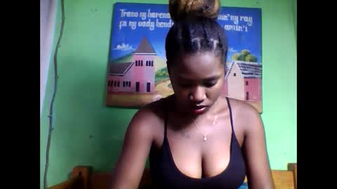 elisabeth2525 online show from 02-11-25, 08:05