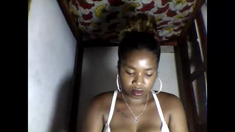 elisabeth2525 online show from 10-12-25, 06:51