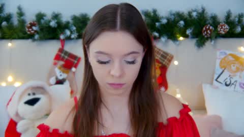 Snapshot of elisabethdavis chatting on 12-18-24, 03:11 ElisabethDavis online show from 12-18-24, 03:11