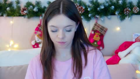 Snapshot of elisabethdavis chatting on 01-10-25, 06:17 ElisabethDavis online show from 01-10-25, 06:17