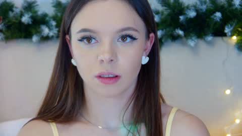 Snapshot of elisabethdavis chatting on 01-14-25, 07:21 ElisabethDavis online show from 01-14-25, 07:21