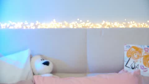 Snapshot of elisabethdavis chatting on 01-25-25, 03:20 ElisabethDavis online show from 01-25-25, 03:20