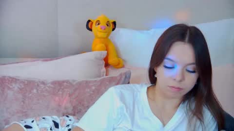 Snapshot of elisabethdavis chatting on 03-07-25, 11:49 ElisabethDavis online show from 03-07-25, 11:49