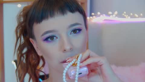 Snapshot of elisabethdavis chatting on 09-24-25, 03:37 ElisabethDavis online show from 09-24-25, 03:37