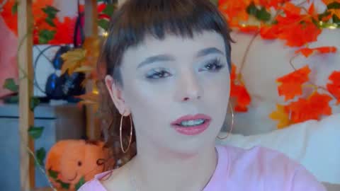 Snapshot of elisabethdavis chatting on 10-13-25, 03:34 ElisabethDavis online show from 10-13-25, 03:34