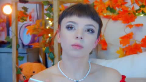 Snapshot of elisabethdavis chatting on 10-16-25, 07:59 ElisabethDavis online show from 10-16-25, 07:59