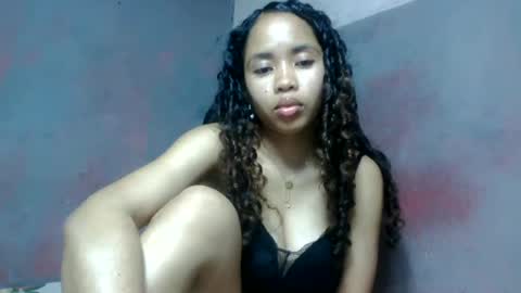 elisabethee online show from 06-16-26, 12:24