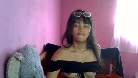 elisah01 online show from 06-05-26, 06:42
