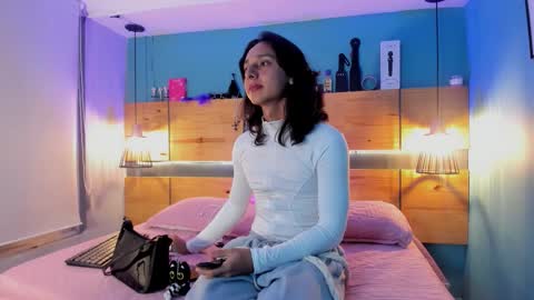 Elisa Sue online show from 02-24-26, 03:26