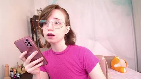 Snapshot of elise_nyx chatting on 05-16-26, 12:15 elise_nyx online show from 05-16-26, 12:15