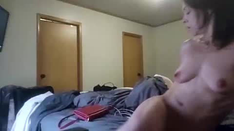 Snapshot of elisehipele chatting on 11-13-25, 09:58 elisehipele online show from 11-13-25, 09:58