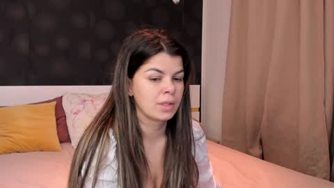 Elly online show from 12-15-24, 10:37