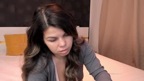 Elly online show from 12-20-24, 12:19