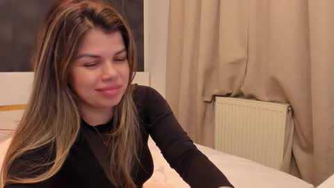 Elly online show from 03-25-26, 11:00