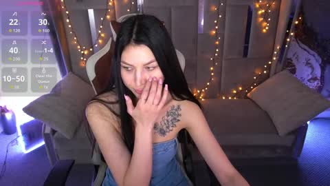 Snapshot of elisevelour chatting on 04-10-26, 12:54 elisevelour online show from 04-10-26, 12:54