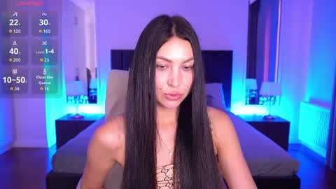 Snapshot of elisevelour chatting on 07-06-26, 12:46 elisevelour online show from 07-06-26, 12:46