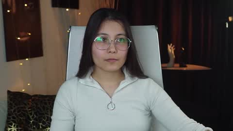Snapshot of elisonavergarden chatting on 04-19-26, 03:22 Elison online show from 04-19-26, 03:22