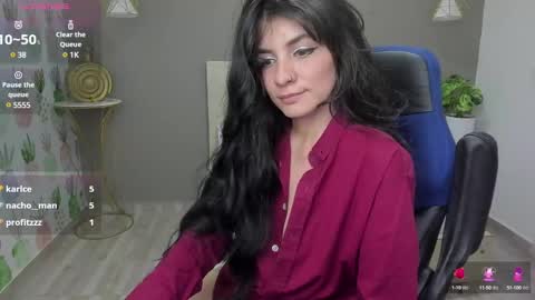 E L I S S A online show from 12-28-24, 10:44