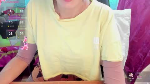 E L I S S A online show from 10-15-25, 02:11