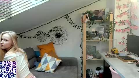 EliteEros online show from 05-22-26, 12:11