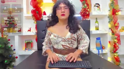 Snapshot of elith_berry69_ chatting on 12-17-24, 10:11 elith_berry69_ online show from 12-17-24, 10:11