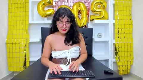 Snapshot of elith_berry69_ chatting on 01-28-25, 10:34 elith_berry69_ online show from 01-28-25, 10:34