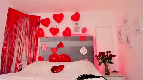 Elizabeth  online show from 02-15-25, 04:12