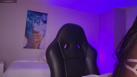 Snapshot of eliza_eup69 chatting on 10-16-25, 11:44 ELIZA online show from 10-16-25, 11:44