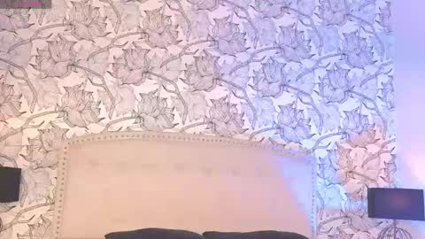 Eliza online show from 05-01-26, 07:29