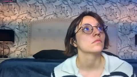 Eliza online show from 05-09-26, 08:03