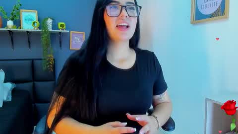 Snapshot of eliza_pink24 chatting on 02-19-26, 09:44 eliza_pink24 online show from 02-19-26, 09:44