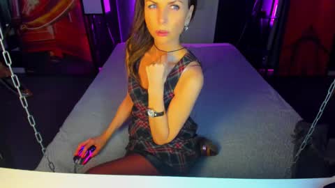 Elizabethangel online show from 03-10-25, 09:32