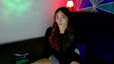 elizabeht_911 online show from 04-14-26, 09:32