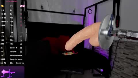 Snapshot of elizabetcooper chatting on 10-02-25, 12:28 Elizabeth online show from 10-02-25, 12:28