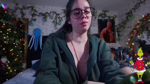 Elizabeth online show from 12-23-24, 10:10