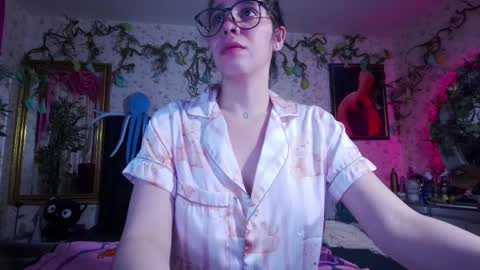 Elizabeth online show from 02-22-25, 12:19