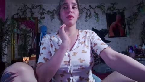 Elizabeth online show from 10-11-25, 09:13