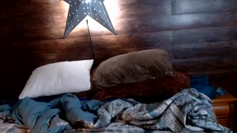 Snapshot of elizabeth_aron chatting on 03-21-26, 10:53 elizabeth_aron online show from 03-21-26, 10:53